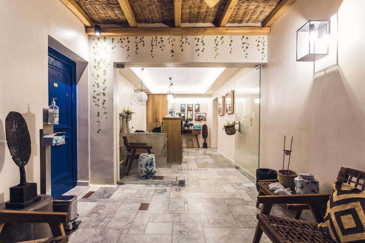 Athina Studios And Suites Plaka Bagian luar foto