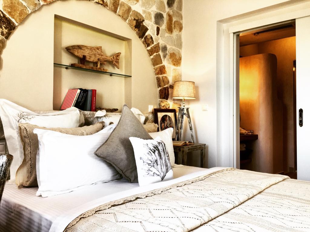 Athina Studios And Suites Plaka Bagian luar foto
