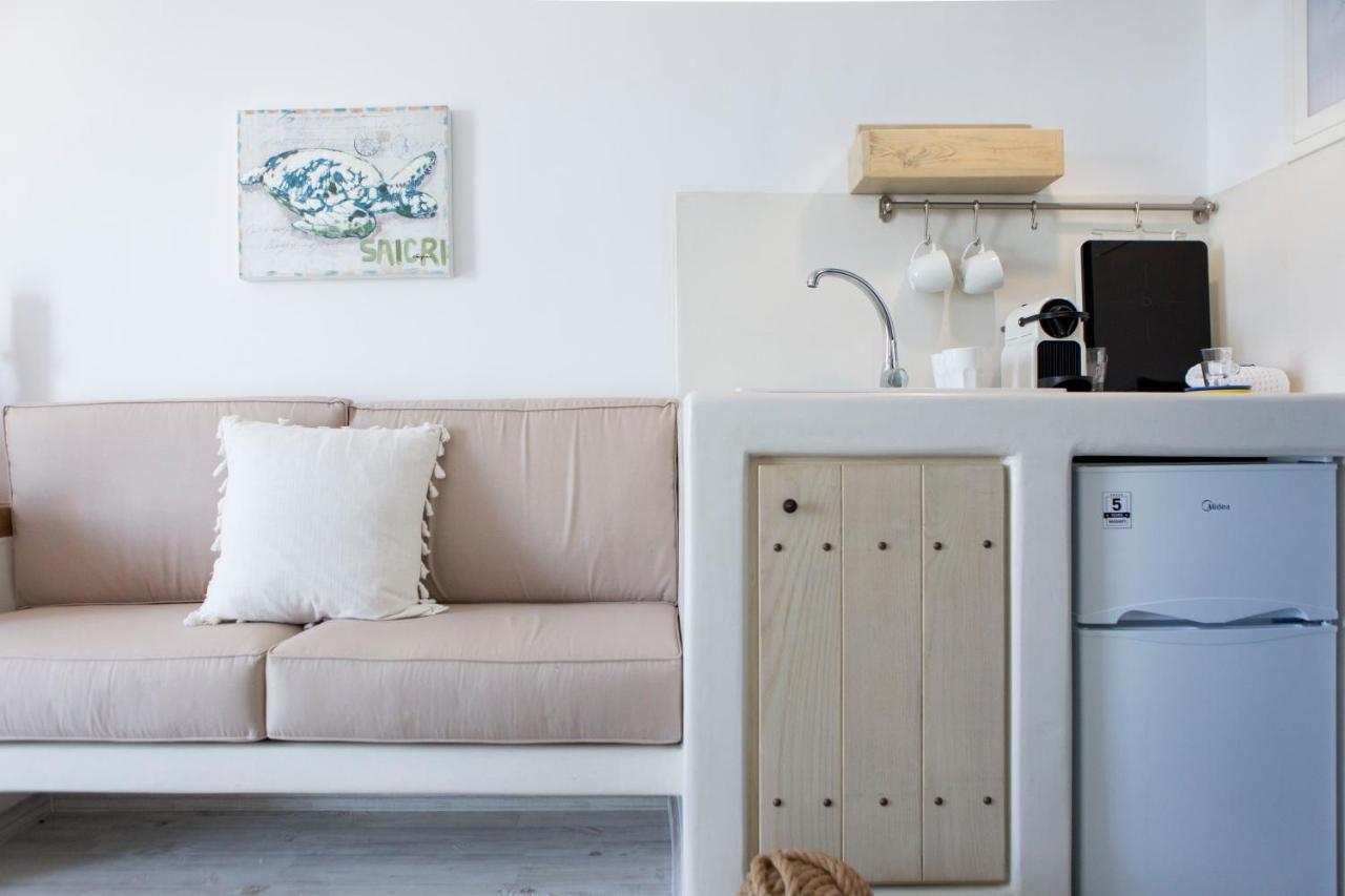 Athina Studios And Suites Plaka Bagian luar foto