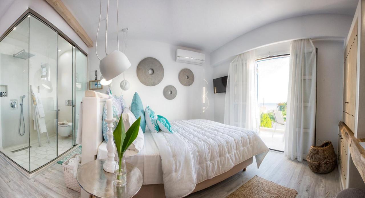 Athina Studios And Suites Plaka Bagian luar foto