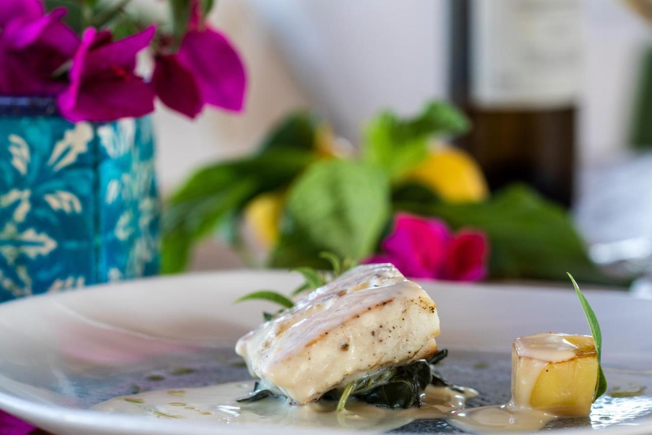 Athina Studios And Suites Plaka Bagian luar foto