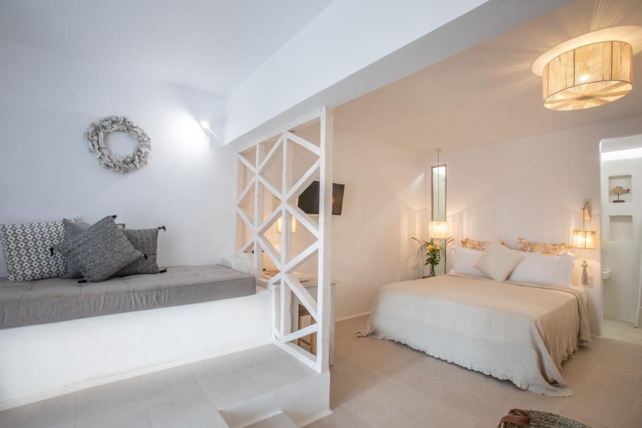 Athina Studios And Suites Plaka Bagian luar foto