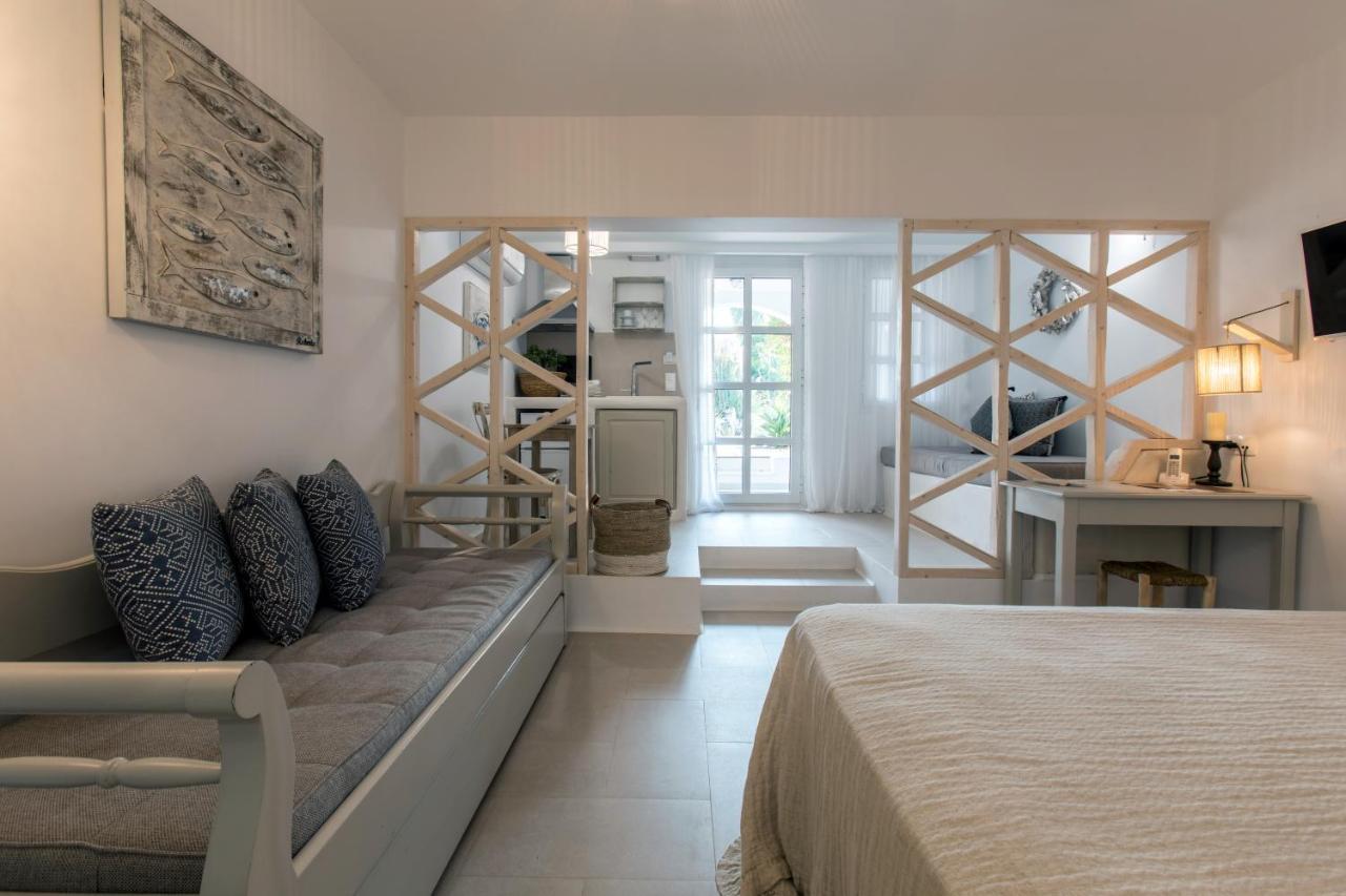 Athina Studios And Suites Plaka Bagian luar foto